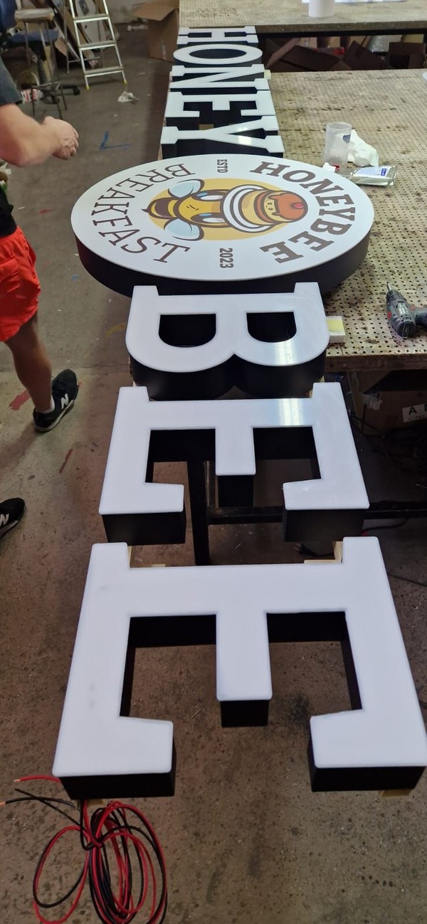 3D Leuchtbuchstaben in Saalfeld/Rudolstadt Leuchtbuchstabe 10